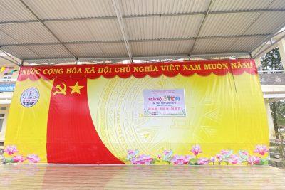 TRƯỜNG TH LÊ VĂN TÁM TỔ CHỨC THÀNH CÔNG NGÀY HỘI STEM
